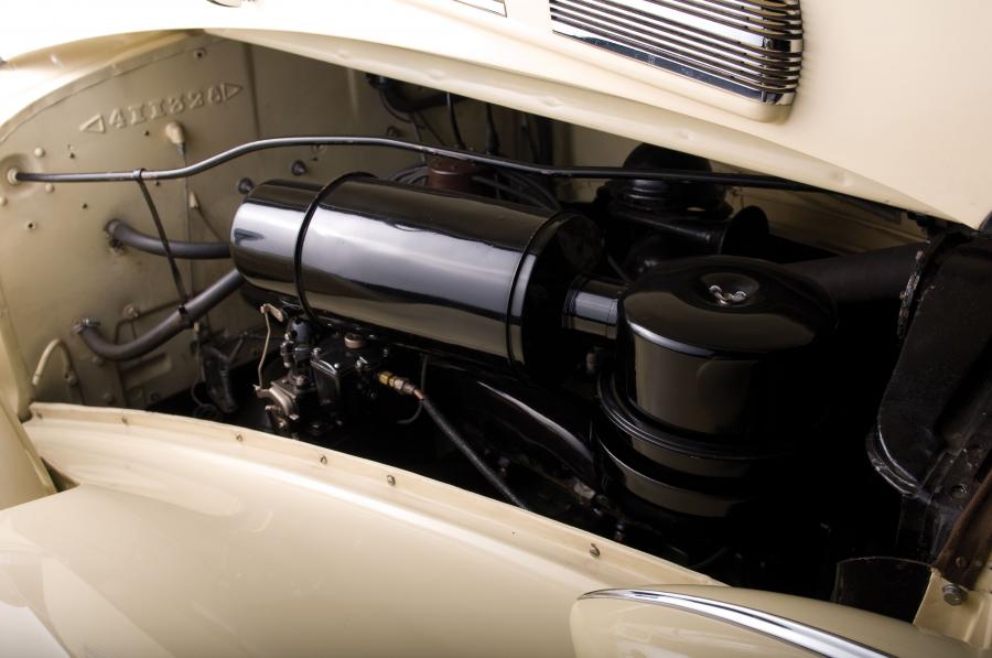  Packard Super Eight Convertible Coupe 1938 года  (фото 8 из 13)